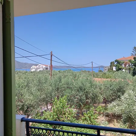 Apartment Monemvasia's Art House *