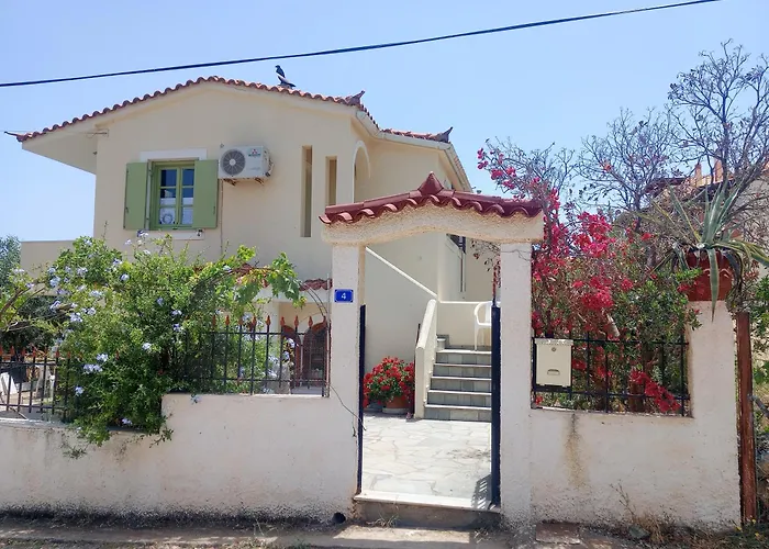 Monemvasia's Art House *